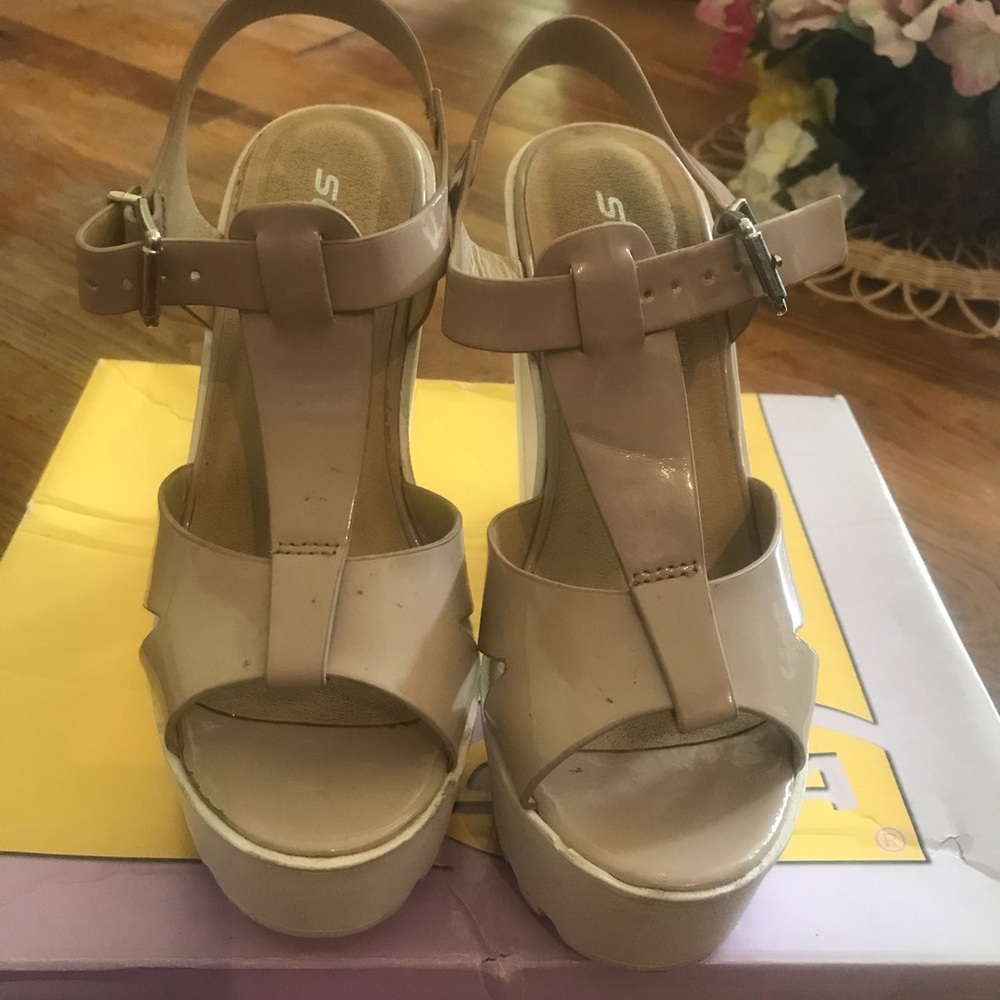 Soda 👡 sandals